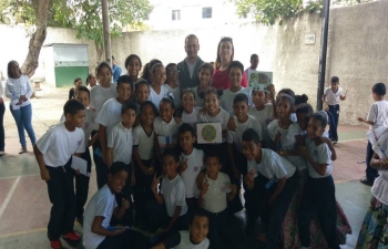 Ambassador Shrivastava visited Fe y Alegría Primary School in Caracas children prepared a cultural performance to celebrate Diwali.